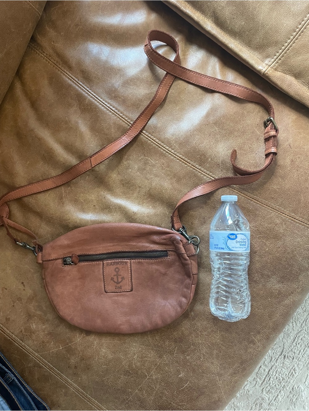 Women’s Tan Leather Crossbody Belt Bag with Anchor Accent - Picture 4 of 4